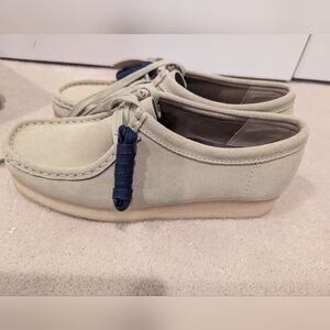 Bought from Jcrew - BRAND NEW Clark's Wallabees
